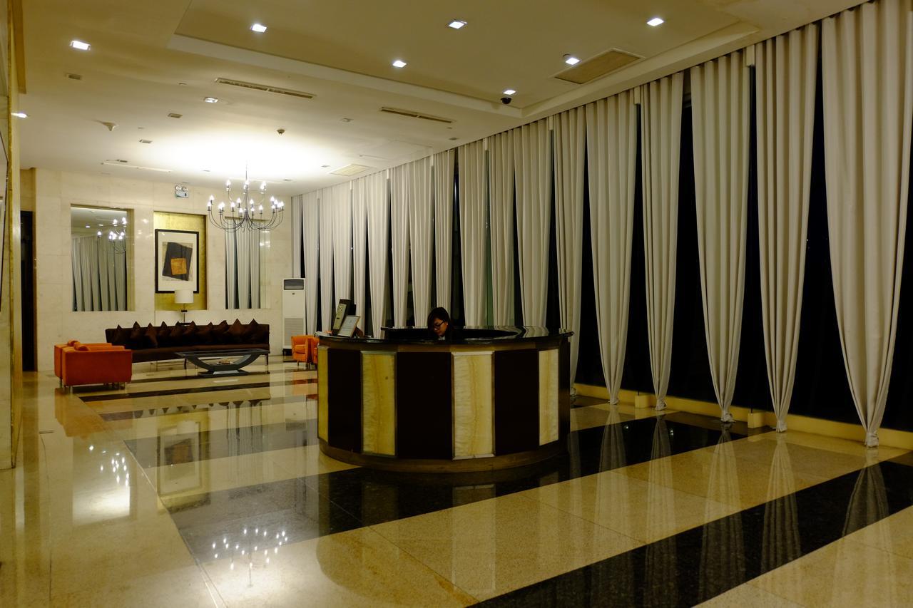 Bellagio Towers By Stays Ph Makati City Bagian luar foto