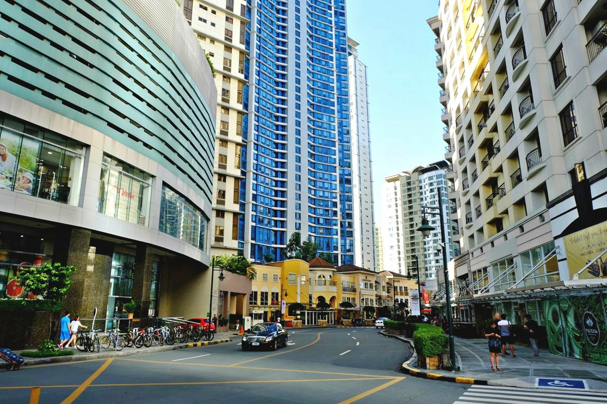 Bellagio Towers By Stays Ph Makati City Bagian luar foto