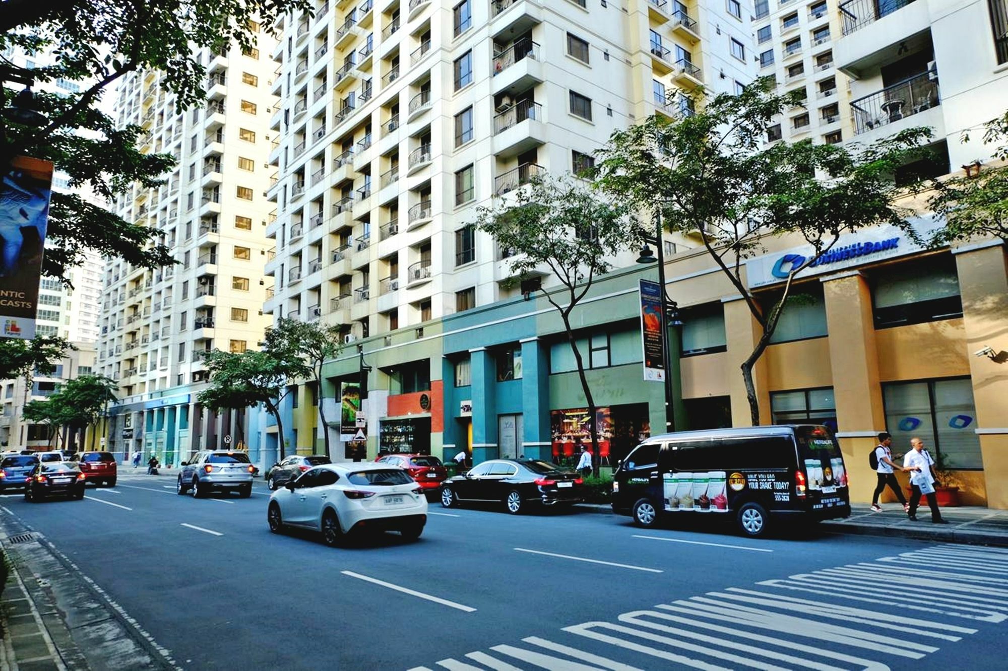 Bellagio Towers By Stays Ph Makati City Bagian luar foto