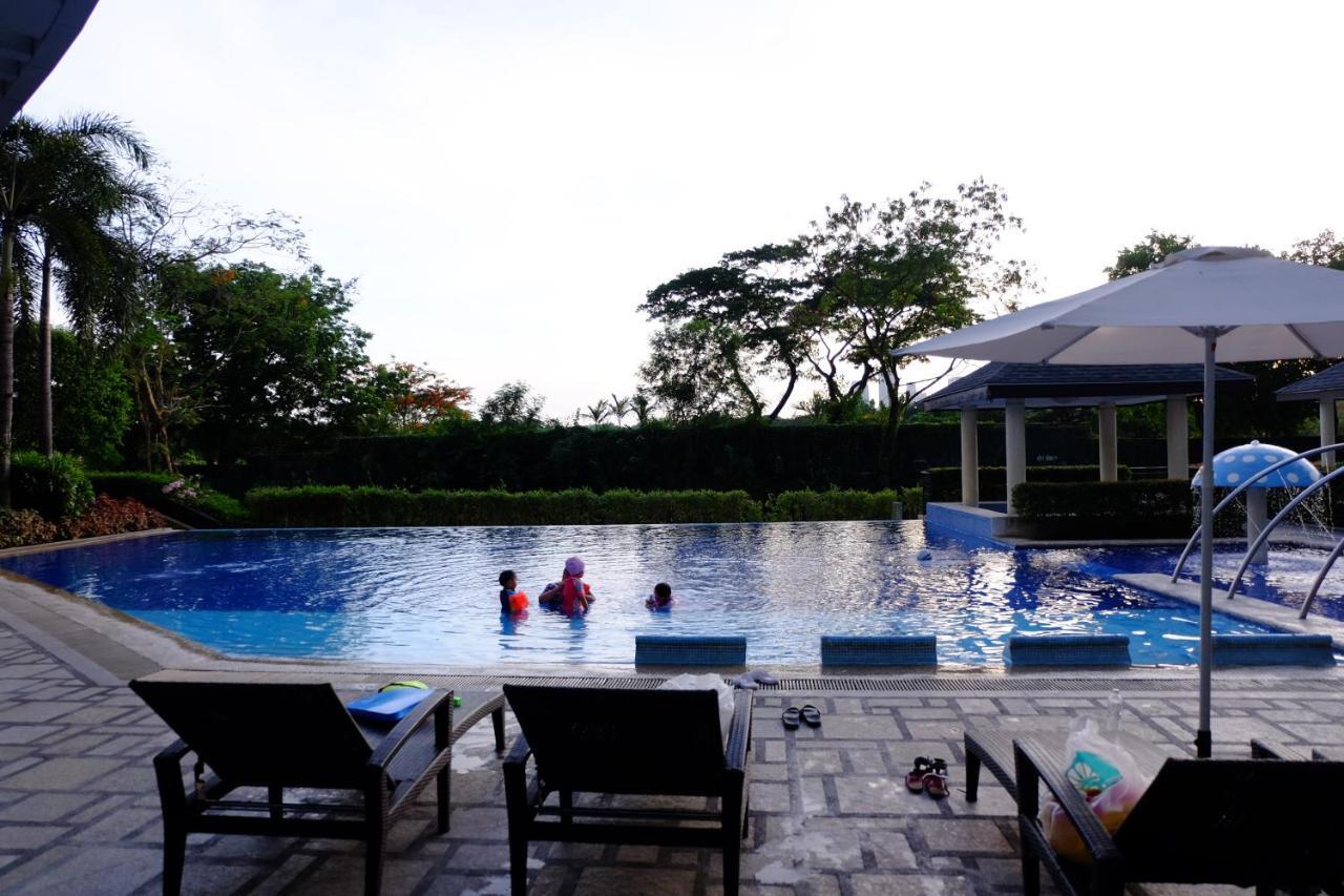 Bellagio Towers By Stays Ph Makati City Bagian luar foto